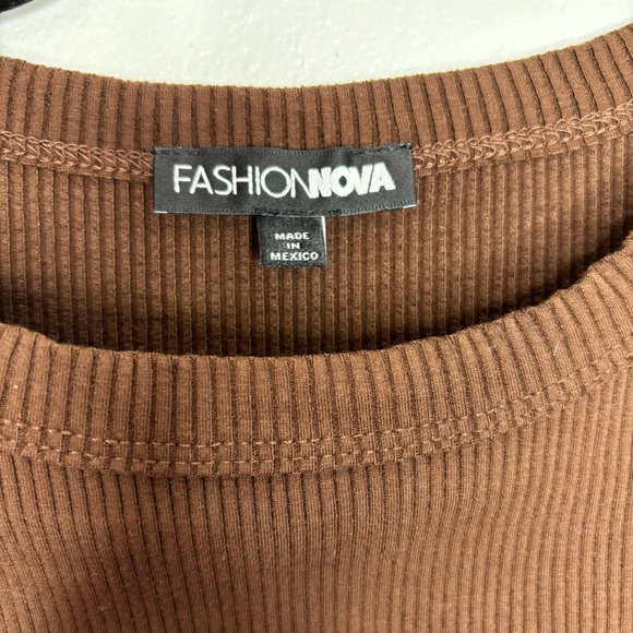 Fashion nova brown bodysuit medium size. - Picture 3 of 4